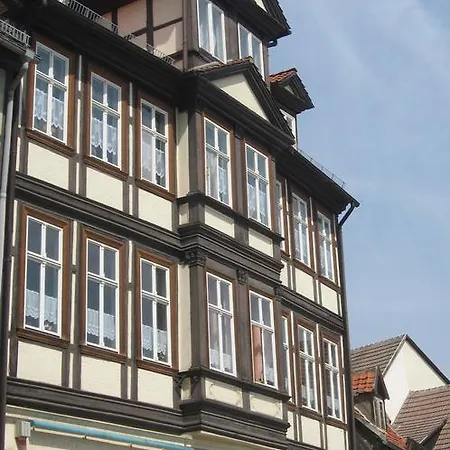Nest In *